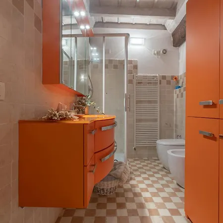 Heart Of Ferrara's History Apartamento