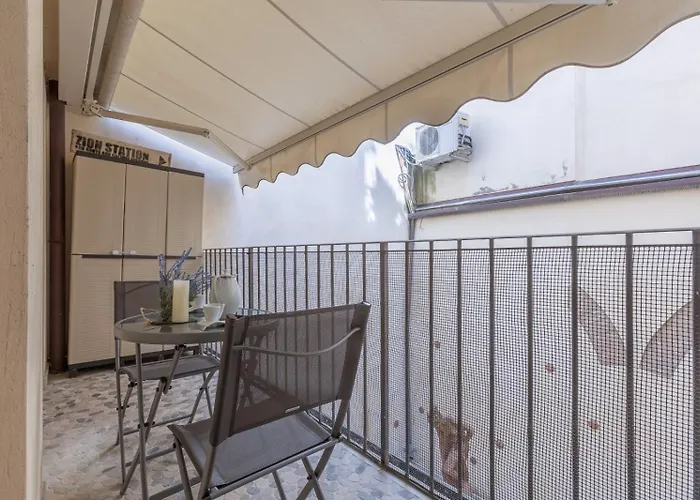 Guesthost - Heart Of Ferrara's History